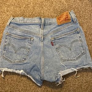 Levi 501 Shorts Size W27